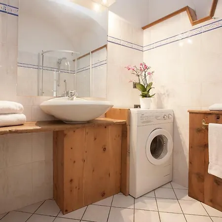 公寓 Casa Melide 3 *